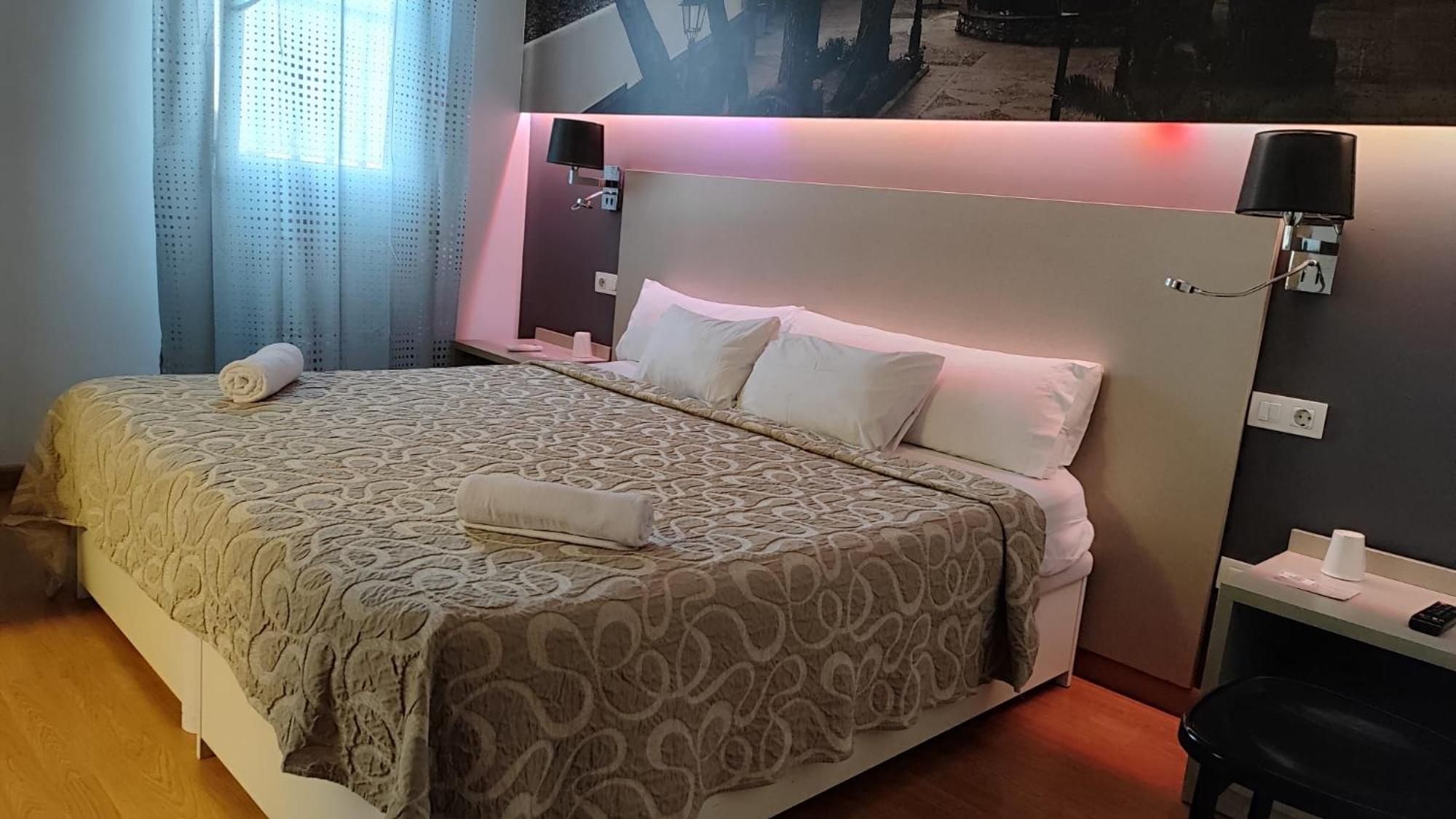 Hello Villarreal Suites Vila-real エクステリア 写真